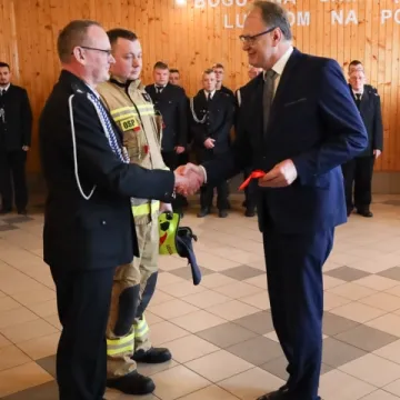 OSP Folwarki w KSRG. Przekazano wóz strażacki