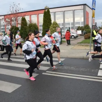 Pobiegli i uczcili rocznicę odzyskania niepodległości 