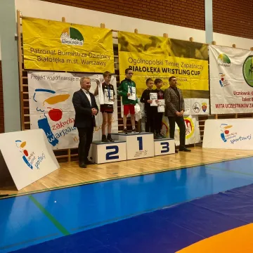 UKS „Zapaśnik” Radomsko ze stolicy wraca z workiem medali