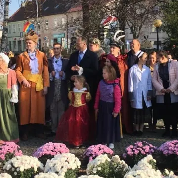 Happening Teatru Źródło „Z Niepodległą w sercu”