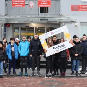 Wybrali się w podróż za jeden uśmiech...