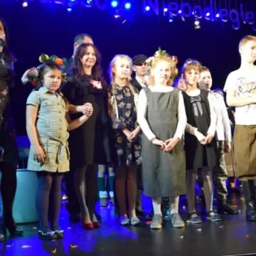 Radość z Niepodległej teatru Źródełko