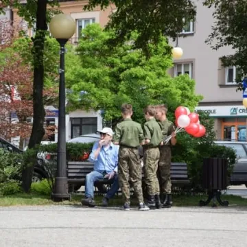 Dzień Flagi z harcerzami