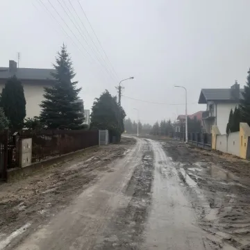 Trwa remont dróg na os. Mickiewicza w Radomsku