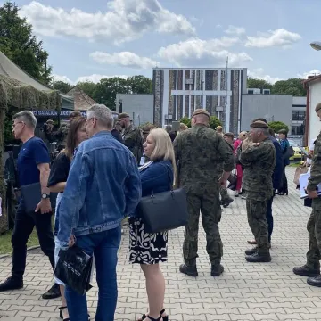 Symulacja wypadku i zarządzanie kryzysowe. Trening 9. Łódzkiej Brygady OT w Radomsku