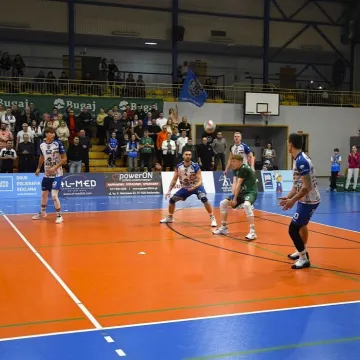 Czwarty tie-break z rzędu. Bugaj Volley Radomsko ulega Chełmcowi