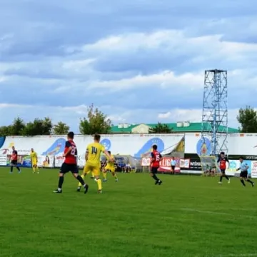 W meczu beniaminków: RKS Radomsko – KS Wasilków 5:0