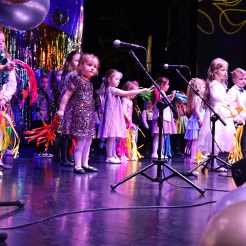 Przedszkolaki z „dwójki” dla babci i dziadka