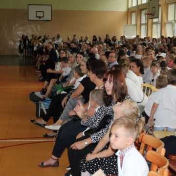 Rozpoczęcie roku szkolnego w Szkole Podstawowej nr 1 w Radomsku