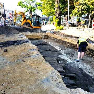 Archeolodzy pracują w centrum Radomska