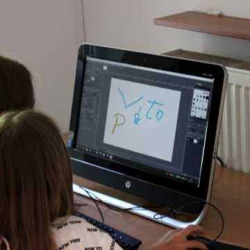 „Grafika nam nie fika” - warsztaty komputerowe w bibliotece w Radomsku