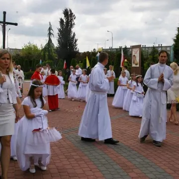 Boże Ciało w Radomsku. Z powodu epidemii procesje wokół kościołów