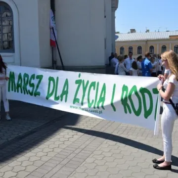 Polska Rodziną Silna!