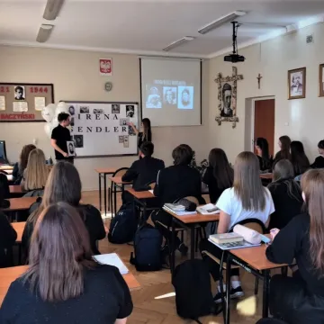 Literacki sukces młodzieży z II LO w Radomsku