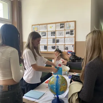 Quizy, doświadczenia. I LO przyciągnęło uczniów