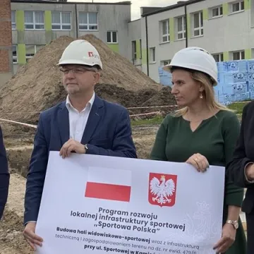 Miliony na rozwój bazy sportowej w powiecie radomszczańskim