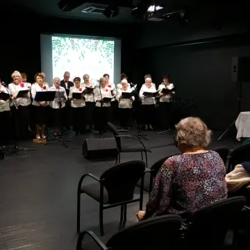 Ach, te Kobiety… koncert na Dzień Kobiet w MDK w Radomsku