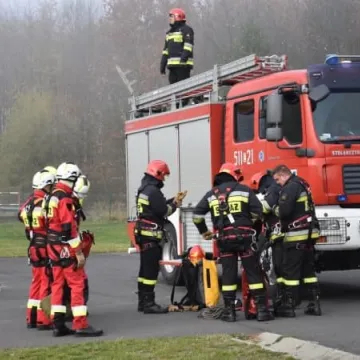 Ćwiczenia ratownicze w Ośrodku Sportu i Rekreacji na Górze Kamieńsk