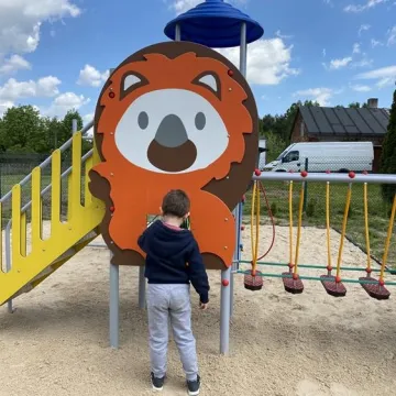 Sucha Wieś: nowy plac zabaw oddany do użytku. Z konfliktem w tle...