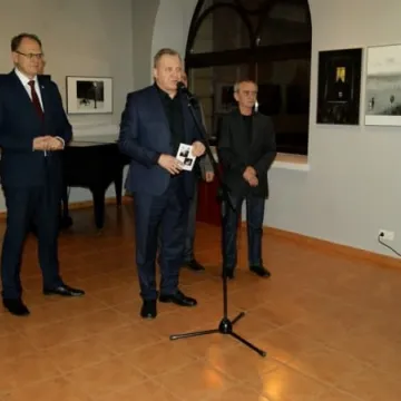 Otwarto wystawę „Fabuła obrazem malowana”