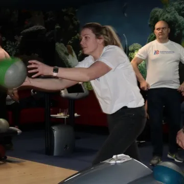 Samorządowcy grali w kręgle