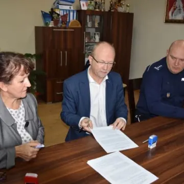 Dodatkowe patrole policji na terenie gminy Kamieńsk