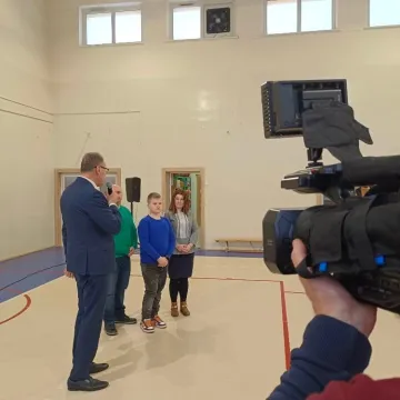 Mały bohater Miłosz Kwaśniak odebrał nagrodę od prezydenta Radomska