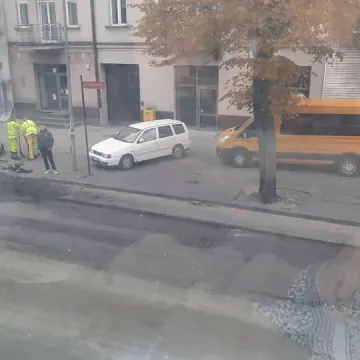 W centrum Radomska tworzą się ogromne korki. Wszystko przez remont ul. Krakowskiej