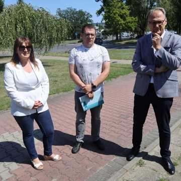 Za kilka dni rozpocznie się przebudowa ul. Armii Krajowej w Radomsku. Powstanie rondo. Będą utrudnienia komunikacyjne!