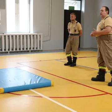 Dzieci przed wakacjami uczą się zasad udzielania pierwszej pomocy