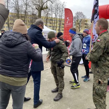 [WIDEO] Radomsko uczciło Żołnierzy Wyklętych biegiem Tropem Wilczym
