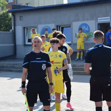 RKS Radomsko remisuje w końcówce meczu z Ceramiką  Opoczno