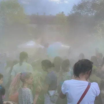 Magia kolorów, czyli Holi Day 2024 w Radomsku