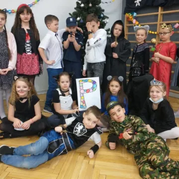 Bal karnawałowy na powitanie ferii zimowych w „Czwórce”