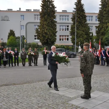 W Radomsku upamiętniono 77. rocznicę utworzenia KWP
