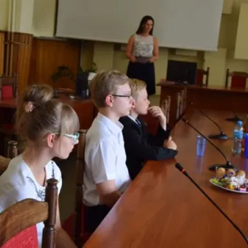 Prezydent nagrodził najlepszych uczniów