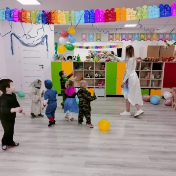 To ich pierwszy taki bal...