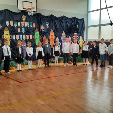 Ślubowanie pierwszaków w PSP nr 8 w Radomsku