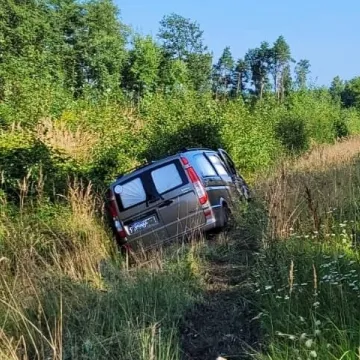 Wypadek w gm. Gidle. Jedna osoba trafiła do szpitala
