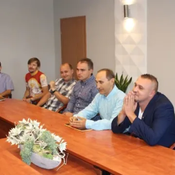 Nowoczesna promuje kolarstwo