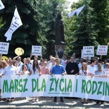 Polska Rodziną Silna!