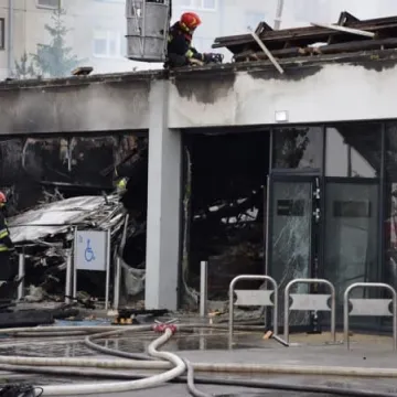 Pogorzelisko po markecie Lidl