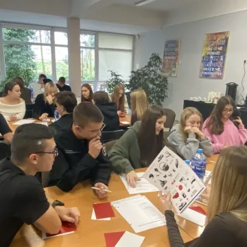 Edukacja obywatelska w „Mechaniku”. Dyskusje o czytelnictwie, stresie i uzależnieniach