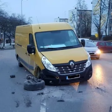 Kolizja BMW z renault na ul. Piastowskiej