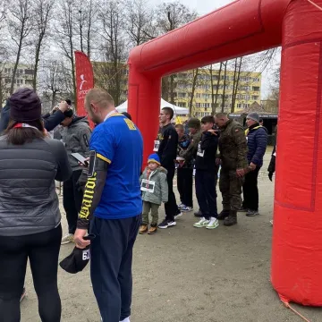 [WIDEO] Radomsko uczciło Żołnierzy Wyklętych biegiem Tropem Wilczym