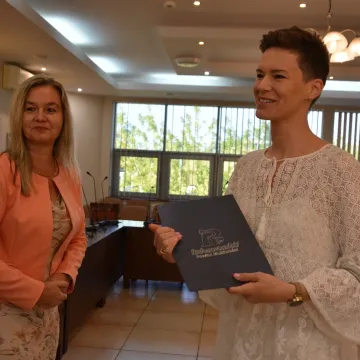 Nowi nauczyciele mianowani w powiatowych szkołach