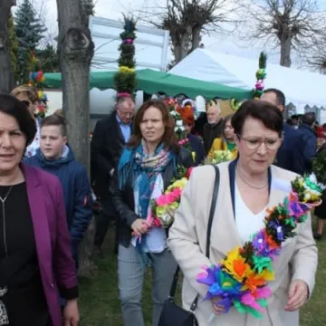 Wielkanocny kiermasz w Wielgomłynach