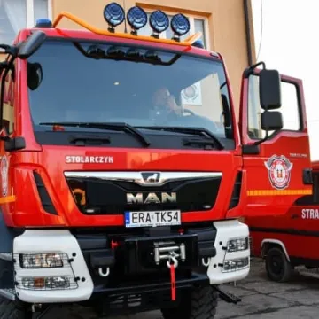 Strażacy z Przedborza mają nowy wóz
