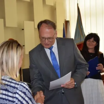 Prezydent nagrodził najlepszych uczniów