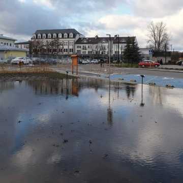 Nowy parking na Reymonta już pod wodą